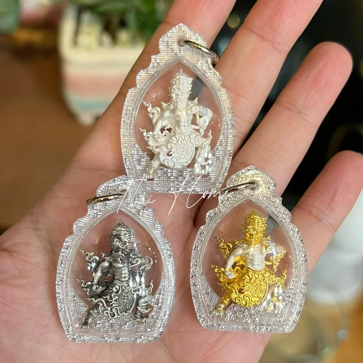 阿贊蘇斌_五眼四耳